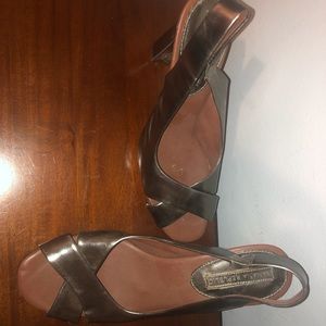 Banana republic 2 1/2 inch heels